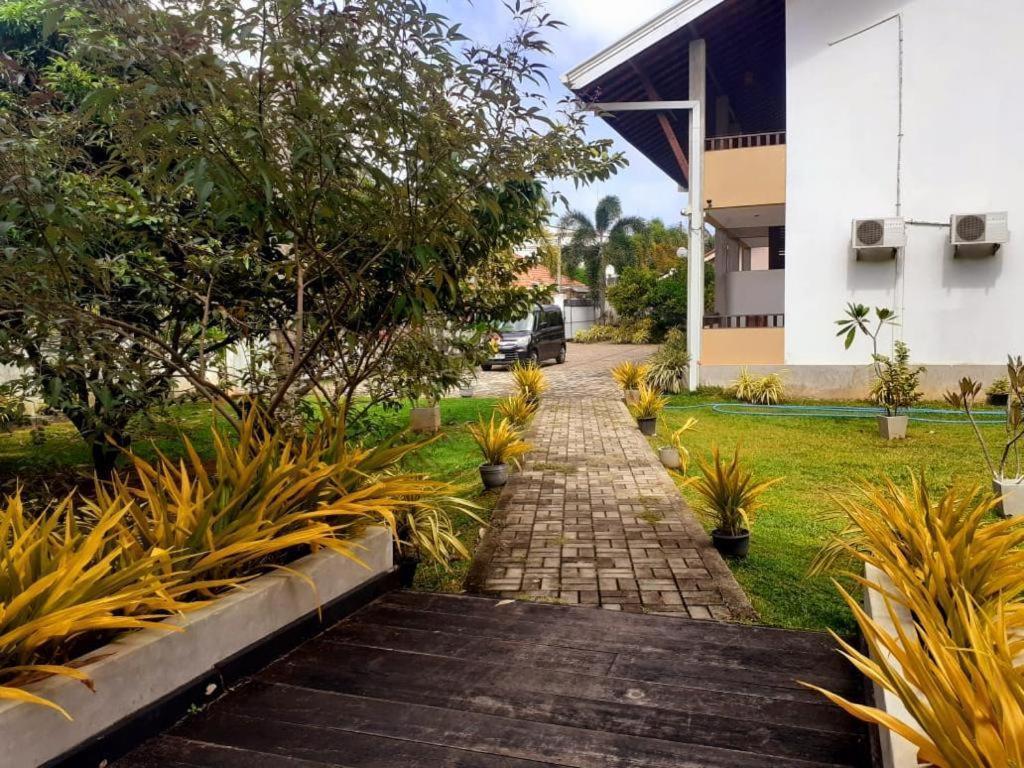Sunrise Palace Negombo Exterior foto
